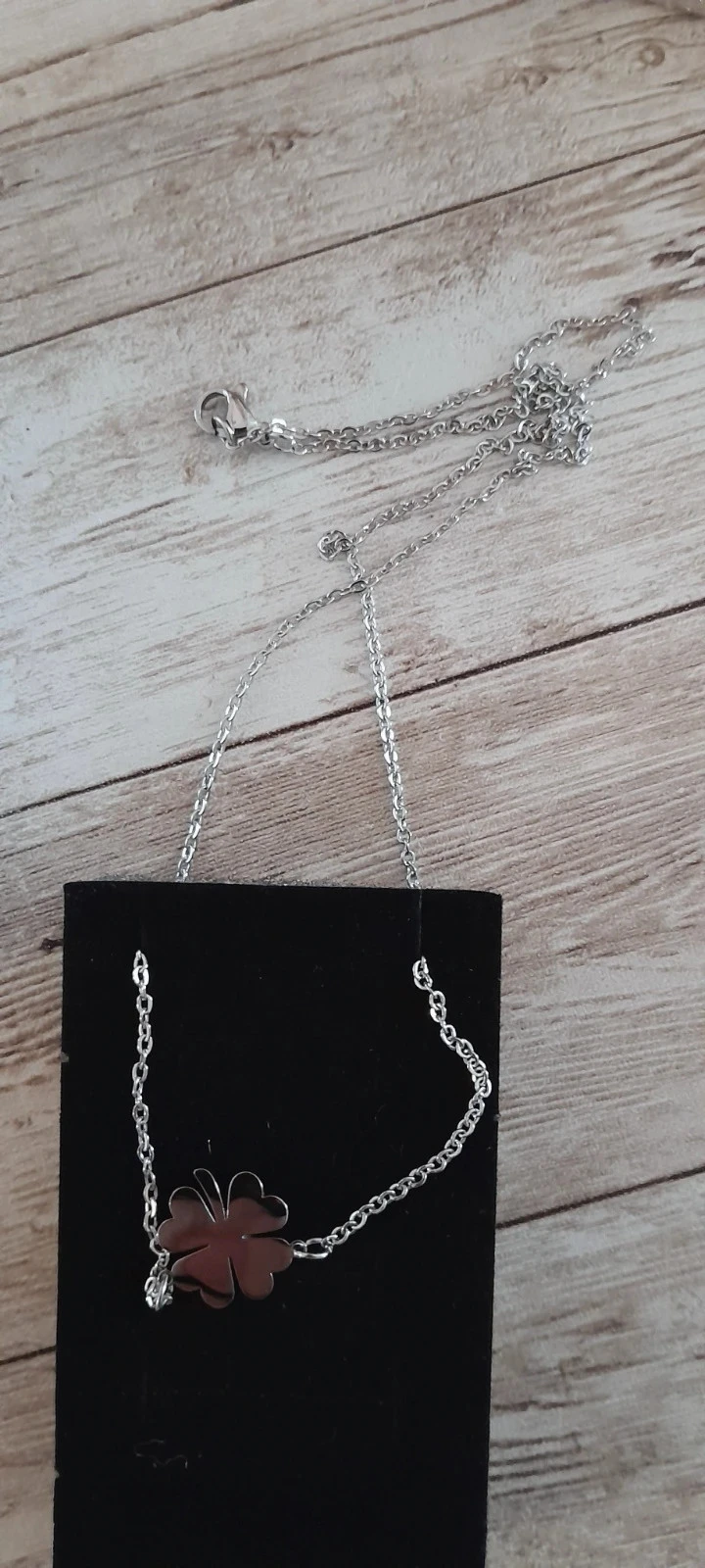 Collar de trébol de cuatro hojas plateado – photo 3